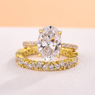 Gorgeous Oval Cut 3.5ct Diamond Yellow Gold Bridal Set