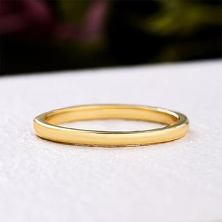 Simple Glossy Yellow Gold Wedding Band
