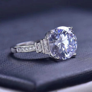 5.0 Ct Round Moissanite Diamond Engagement Ring