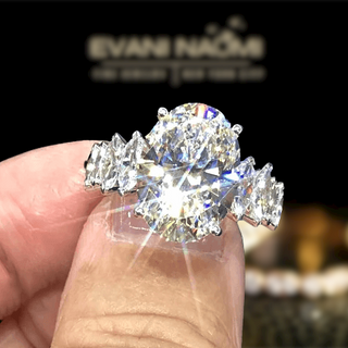 5.0 Ct Oval Cut Moissanite Diamond Engagement Ring