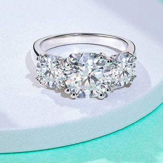 5.0 Ct Round Three Stone Moissanite Diamond Engagement Ring