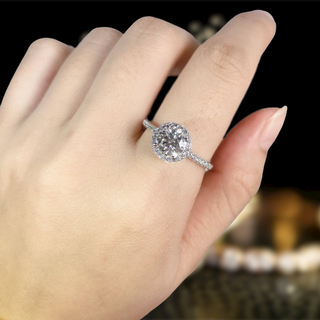1.0 Ct Round Cut Halo Diamond Engagement Ring
