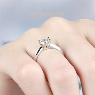 3.0 Ct Classic Round Cut Moissanite Engagement Ring