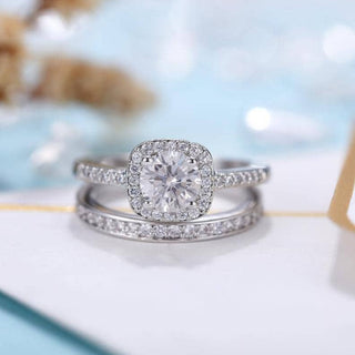 14k White Gold Halo Moissanite Engagement Ring Set