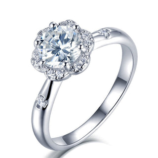 Classic 1.0 Ct Moissanite Flower Shaped Engagement Ring