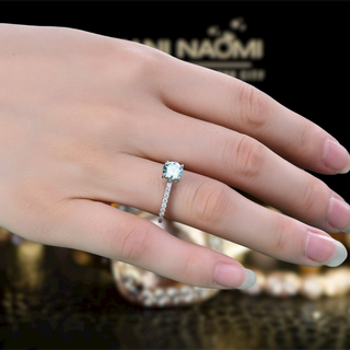 14k White Gold 2.0 Ct Round Diamond Engagement Ring