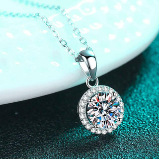 1.0 Ct Round Cut Moissanite Halo Clavicle Chain Necklace