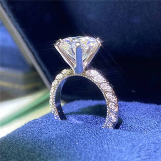 5.0 Ct Round Moissanite Diamond Classic Wedding Ring