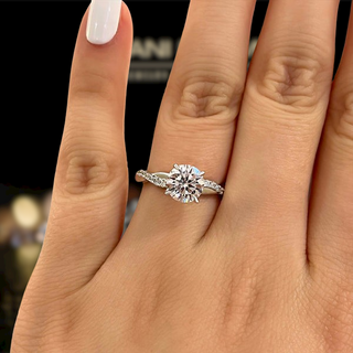 1.25 Ct Round Cut White Gold Engagement Ring