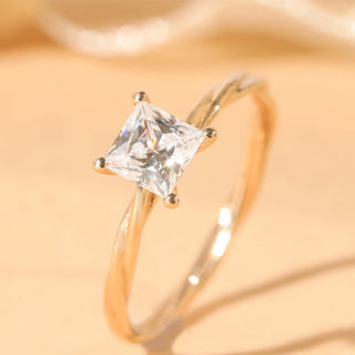 18K Yellow Gold Princess Cut Moissanite Twist Engagement Ring Set