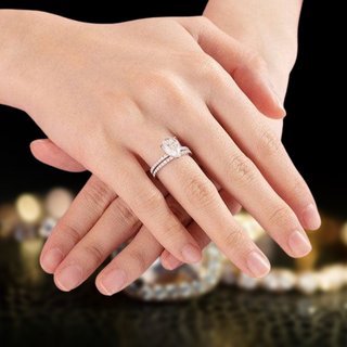 2.0 Ct Pear Cut Moissanite Diamond Engagement Ring Set