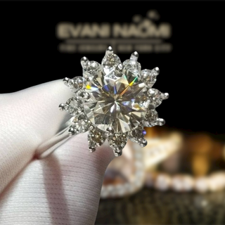 1.0 Ct Round Cut Sunflower Engagement Ring