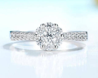 Classic Round Cut Moissanite Diamond Engagement Ring