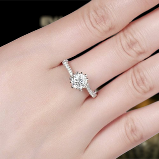 1.0 Ct Round Cut Moissanite Heart Prong Engagement Ring