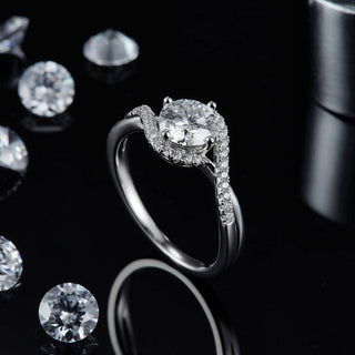 Twist 14k White Gold Diamond Engagement Ring