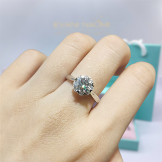 1.0 Ct Round Cut Moissanite Engagement Ring with Heart Claws