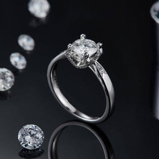 Elegant 1.0 Ct White Gold Engagement Ring