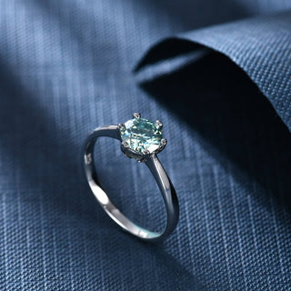 1.0 Ct Round Cut Green Solitaire Diamond Engagement Ring
