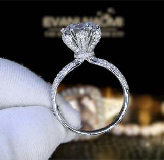 3.0 Ct Round Moissanite Bouquet Engagement Ring