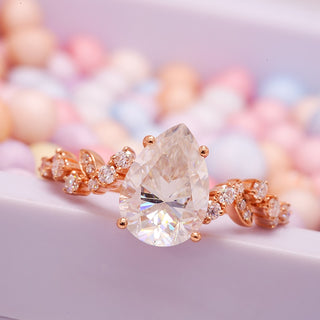 2.0 Ct Pear Cut Diamond Engagement Ring