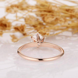 1.0 Ct Round Solitaire Diamond Engagement Ring