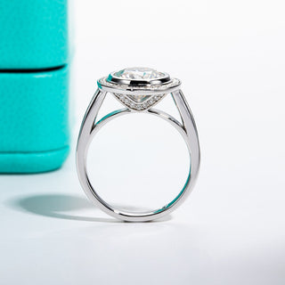 3.0 Ct Round Halo Moissanite Engagement Ring