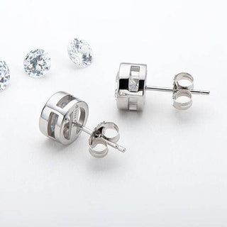 Gorgeous 1.0 Ct Round Cut Moissanite Stud Earrings
