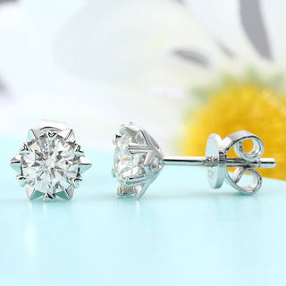 Round Moissanite Stud Earrings with Snowflake