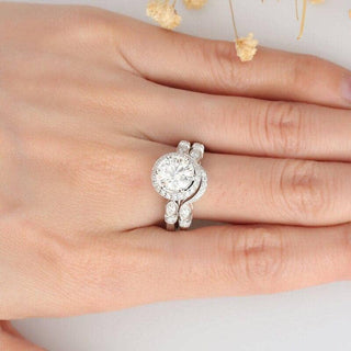14K White Gold 2.0 Ct Round Moissanite Engagement Ring Set