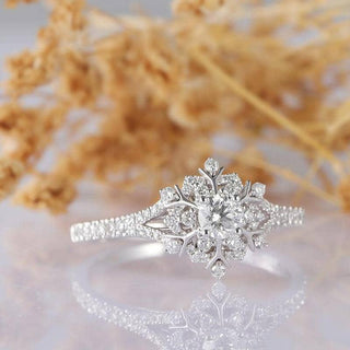 0.3 Ct Moissanite 14K White Gold Engagement Ring with Snowflake