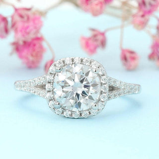 1.5 Ct Round Cut Split Shank Engagement Ring