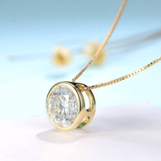 18K Yellow Gold 5.0 Ct Round Moissanite Pendant Necklace