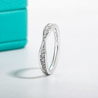 Classic Bow Tie Moissanite Wedding Band