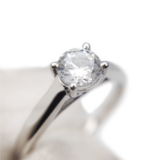 14k White Gold Round Moissanite Wedding Ring Set