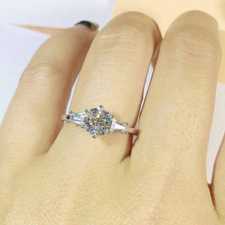 1.0 Ct Round W/ Tapered Baguette Engagement Ring