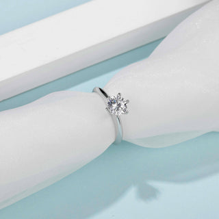 14k White Gold Diamond Engagement Ring