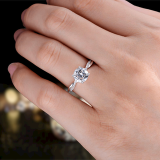 1.25 Ct Round Cut White Gold Engagement Ring