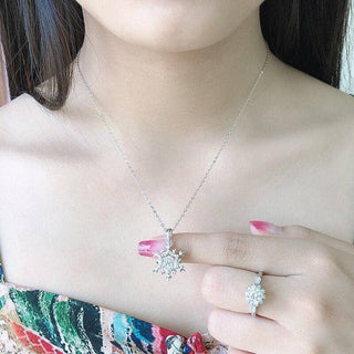 0.5 ct Snowflake Shaped Moissanite Diamond Necklace-Evani Naomi Jewelry