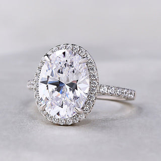 14k White Gold Oval Cut Diamond Engagement Ring