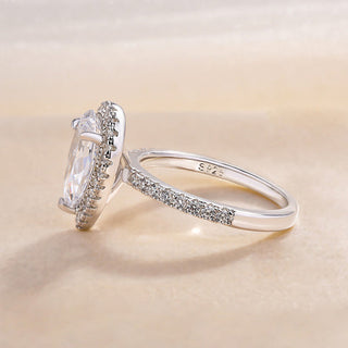 2.2 Ct Pear Cut Halo Diamond Engagement Ring