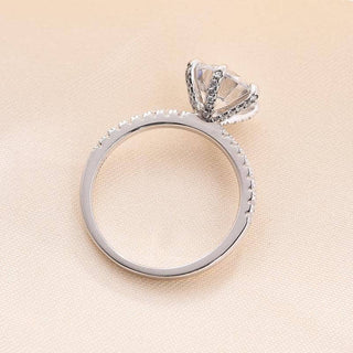 Classic 2.5 ct Round Cut Diamond Engagement Ring