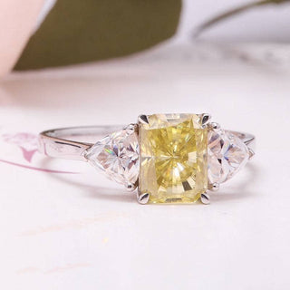 Three Stone 3.0ctw Yellow Radiant Cut Diamond Engagement Ring
