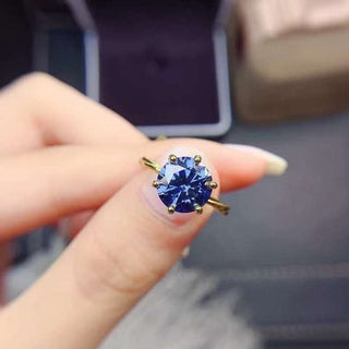 Round Cut 1.0 ct Blue Moissanite Engagement Ring