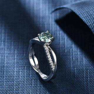 Round-cut 1.00 ct Green Diamond Split Shank Engagement Ring Evani Naomi Jewelry