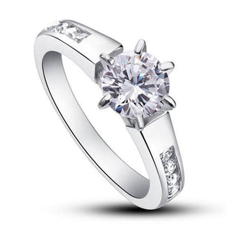 Round-cut 1.25 ct Diamond Engagement Ring Evani Naomi Jewelry