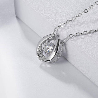Twinkle 0.5 ct Round Moissanite Necklace Evani Naomi Jewelry