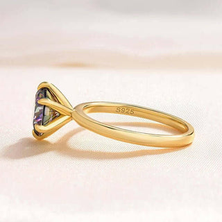 Unique Yellow Gold Round Cut Alexandrite Engagement Ring